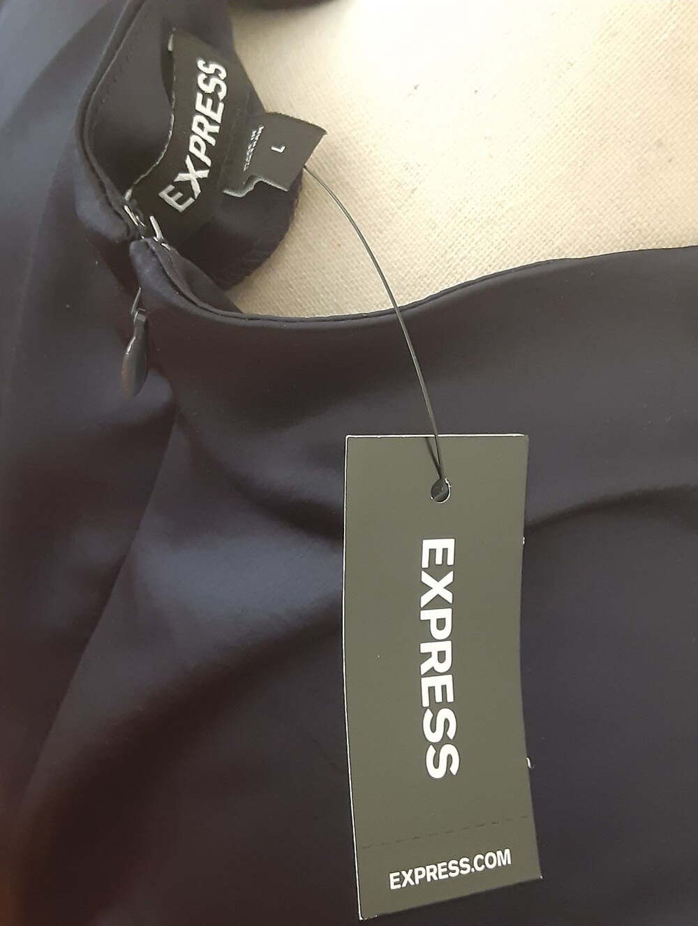 Express Cap Sleeve Drapey High-neck Satin Dress Large Midnight - Picture 4 of 4